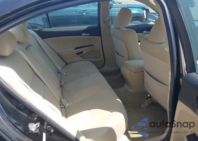 1HGCP2F39CA012959: 42233070