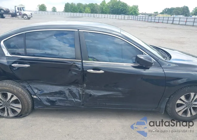 1HGCR2F31FA272481: 42233361