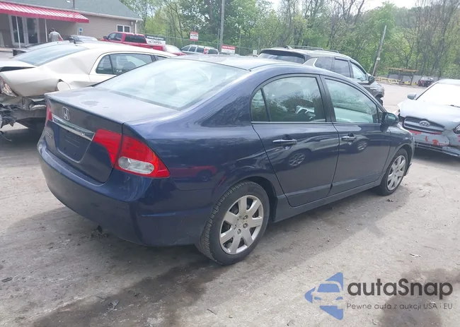 2HGFA1F52AH570385: 42234739