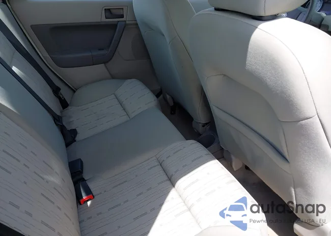 1FAHP3FN2AW185983: 42234830