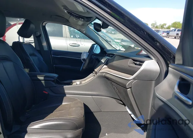 1C4RJHBG2P8850284: 42234908