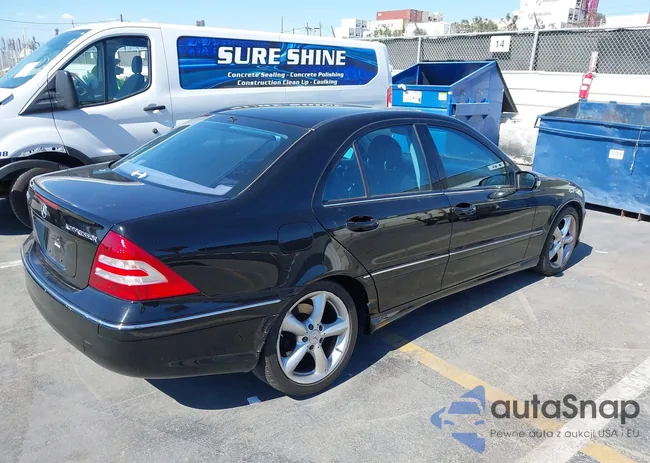 WDBRF40J75F685297: 42234956