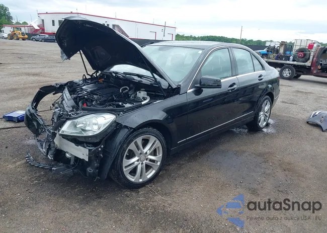 WDDGF8AB8ER303001: 42234036