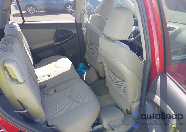 2T3BF4DV2CW198939: 42234079