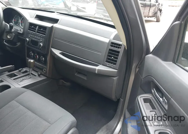 1C4PJMAK1CW114190: 42235472