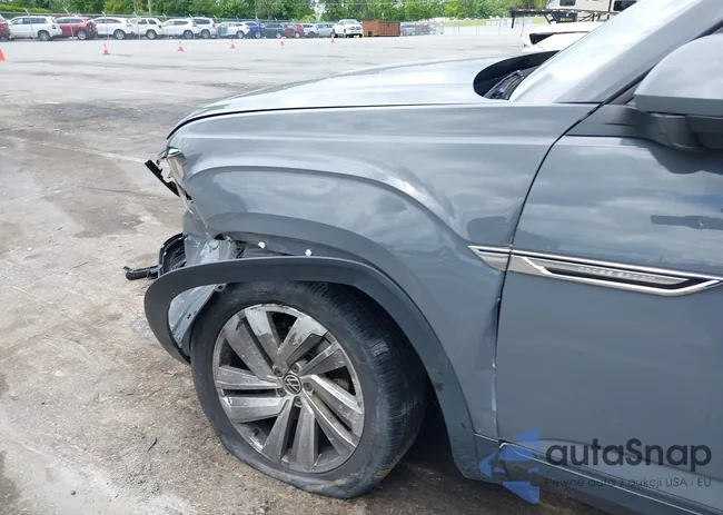 1V2YC2CA4LC215683: 42235522