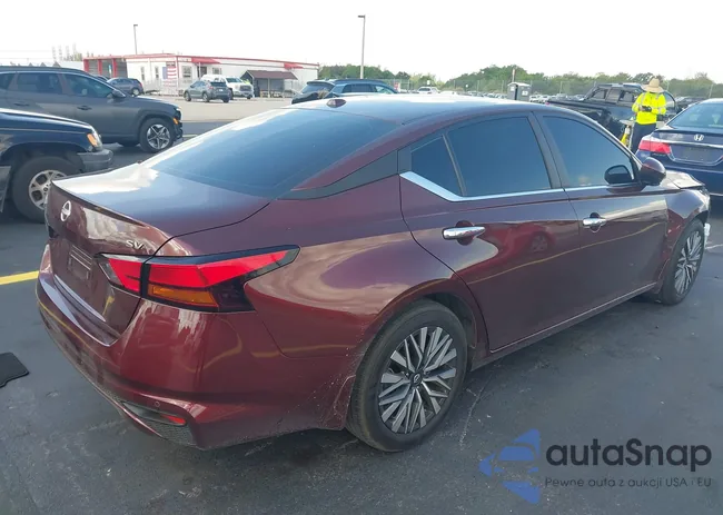 1N4BL4DV1RN405299: 42235613