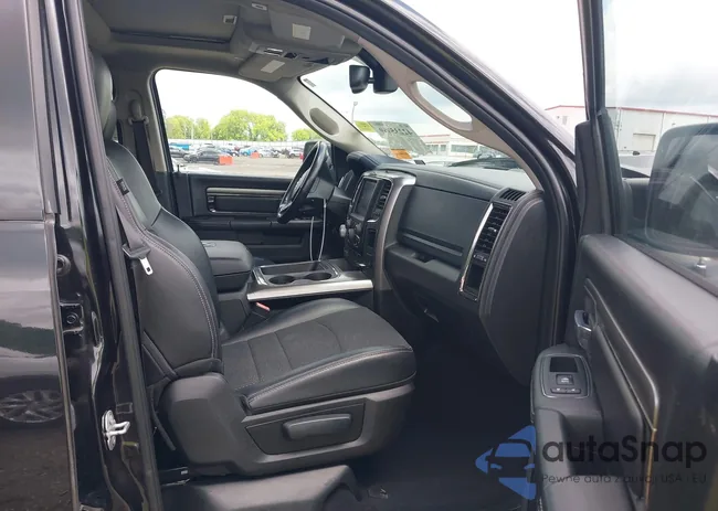 1C6RR7MT9JS300093: 42235669