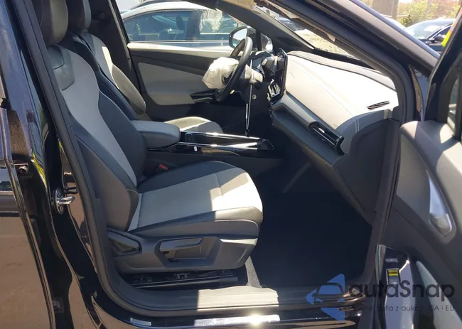 1V2CMPE81PC033749: 42235956