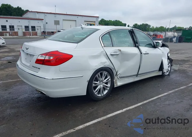 KMHGC4DF7CU171834: 42235103