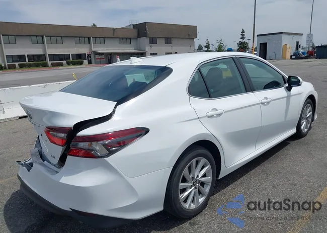 4T1C11AK2NU689552: 42236500