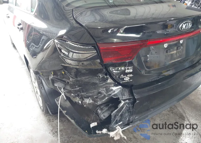 3KPF24AD9ME326633: 42236657