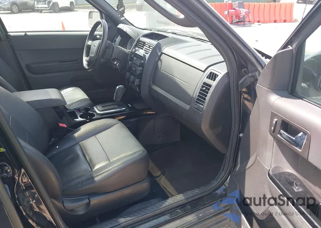 1FMCU9EG6CKC42601: 42236885