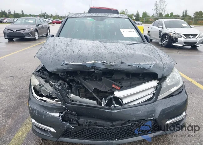 WDDGF4HB4DR252402: 42236104