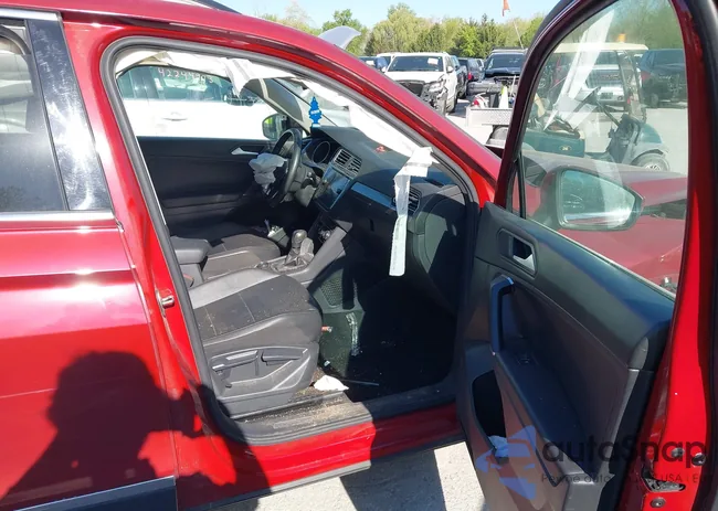 3VV2B7AX4LM039202: 42236161