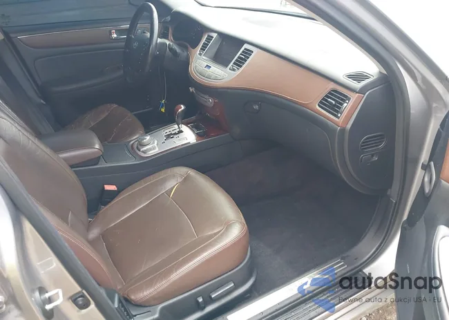 KMHGC4DE9BU122608: 42236236