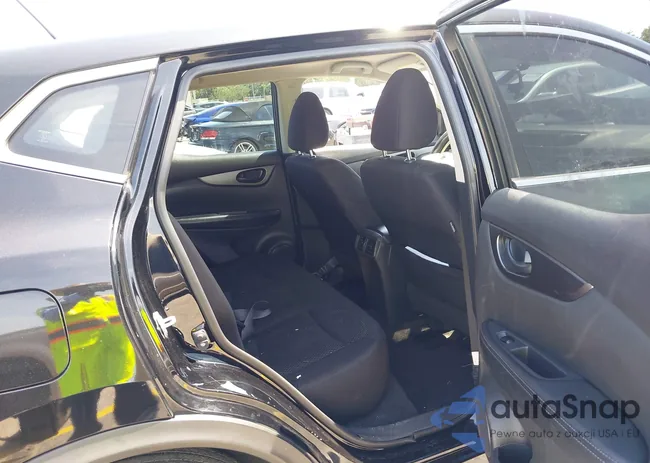 JN1BJ1CP8HW004622: 42236280