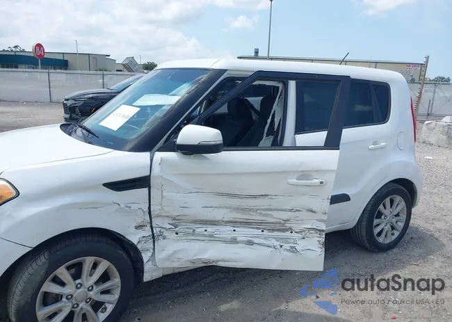 KNDJT2A68D7761852: 42237480