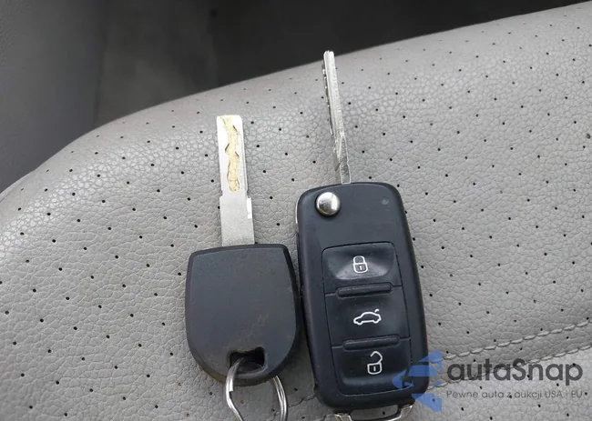 1VWBP7A3XDC148910: 42237525