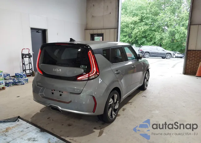 KNDJ53AU6P7864772: 42237615