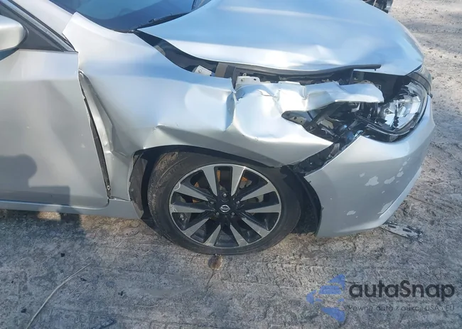 1N4AL3AP4JC153849: 42237718