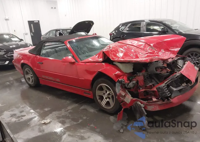 1G1FP31F2KL205565: 42236981