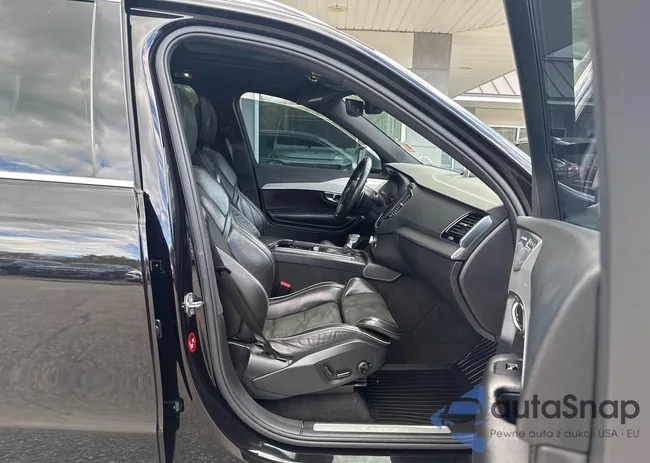 YV4A22PM2G1093365: 42237013