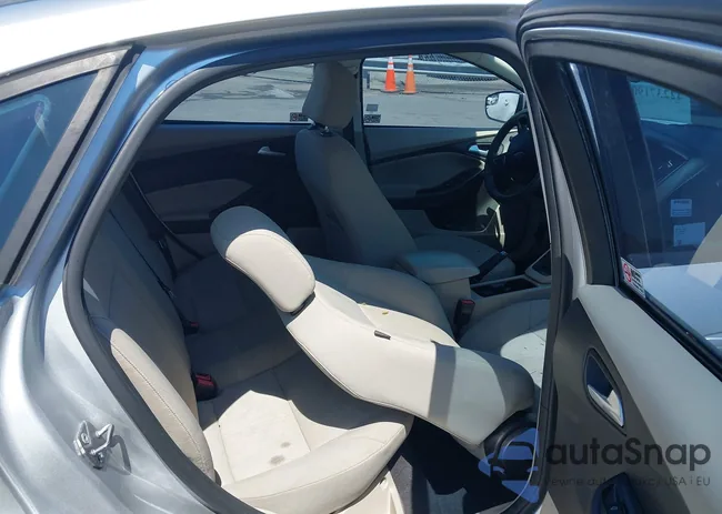 1FADP3F23FL273129: 42237190