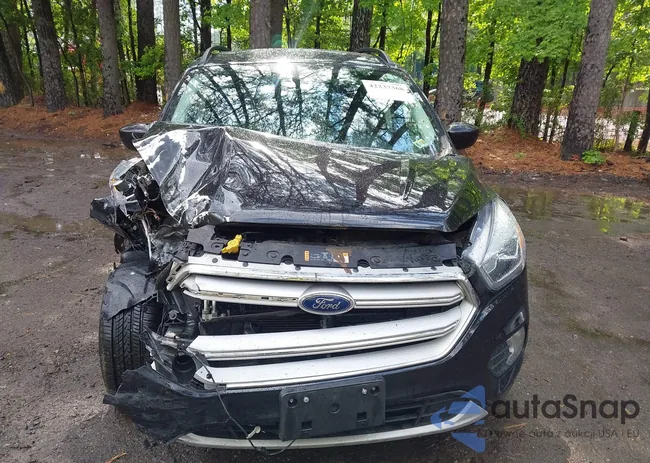 1FMCU0HD9KUA33627: 42237368