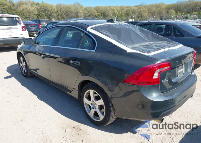 YV1612FSXD2176182: 42238470