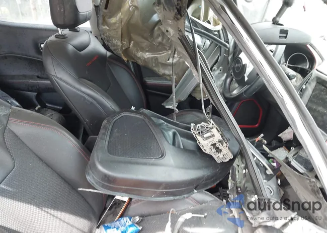 3C4NJDDB3LT203476: 42238482