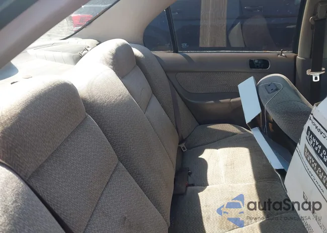 2HGEJ6572XH573808: 42238680