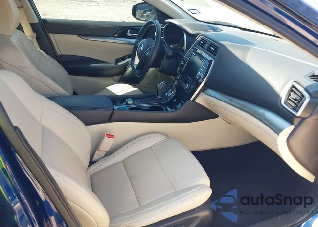 1N4AA6CV2MC511005: 42238808