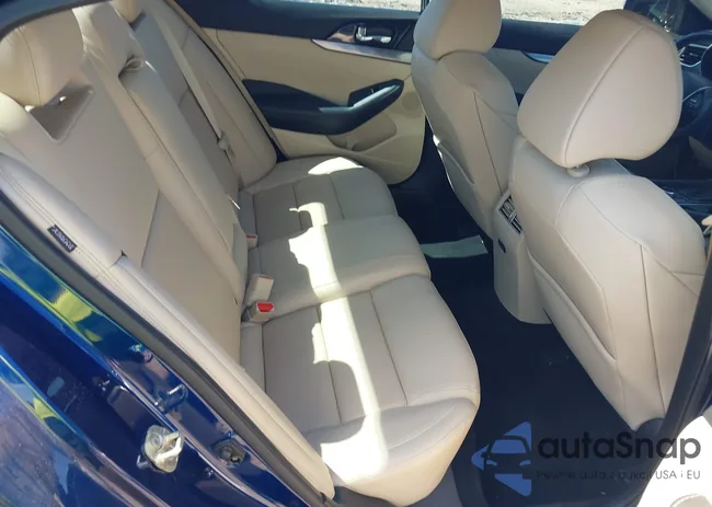 1N4AA6CV2MC511005: 42238808