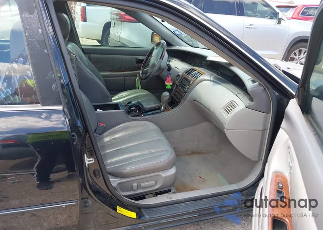 4T1BF28B83U337565: 42238001