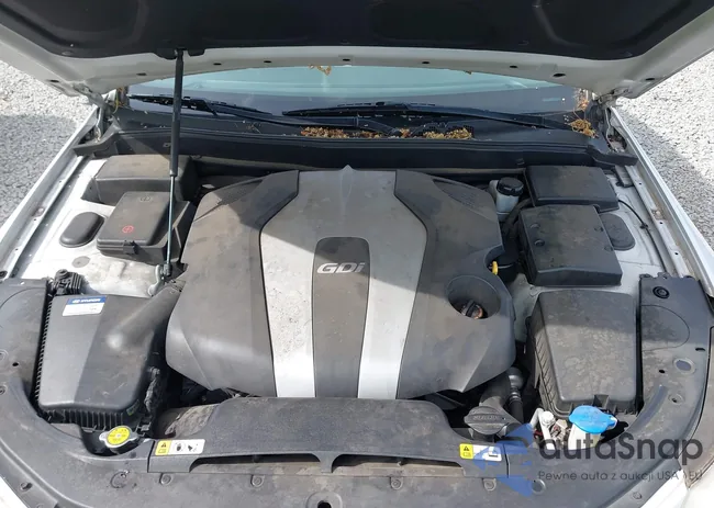 KMHGC4DD2DU235861: 42238018