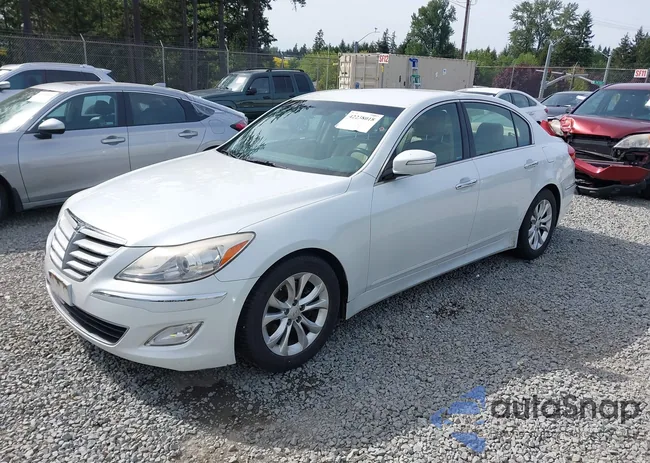 KMHGC4DD2DU235861: 42238018