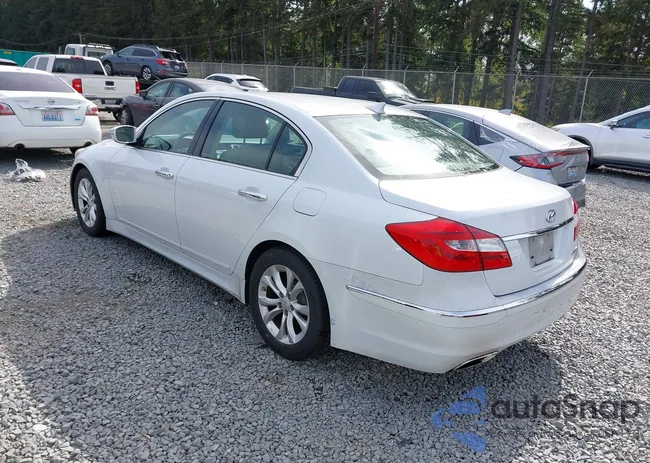 KMHGC4DD2DU235861: 42238018