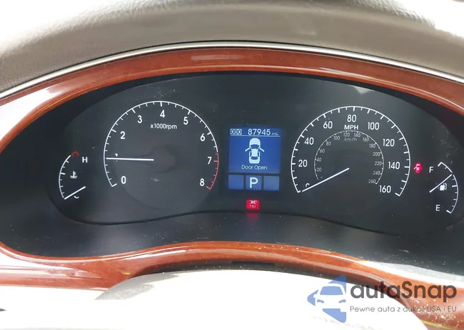 KMHGC4DD2DU235861: 42238018