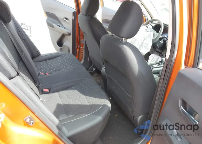 3N1CP5CV8MC549924: 42238034