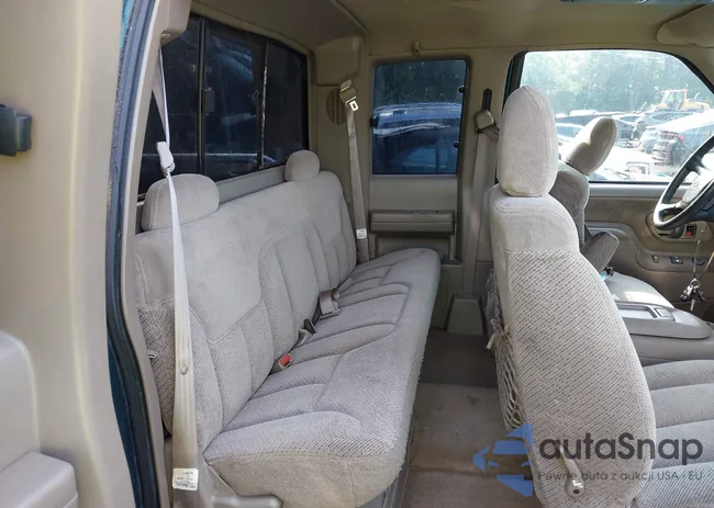 2GCEK19R3W1215232: 42238144