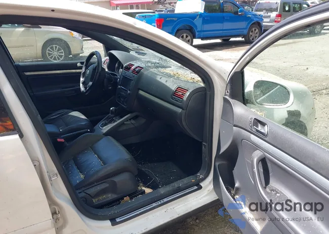 WVWHV71K59W145008: 42238316