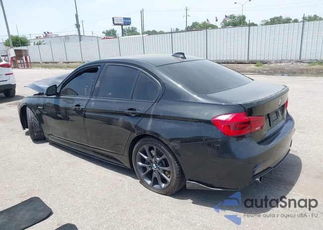 WBA8B3G57JNV01064: 42238320