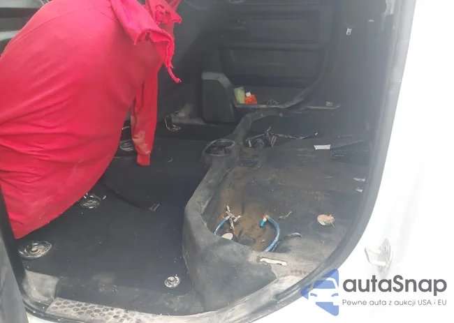 3C6UR5CL7RG309801: 42238360