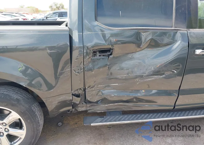 1FTEW1CP0JKF36519: 42239449