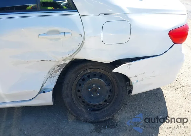 2T1BU4EE9DC005119: 42239477