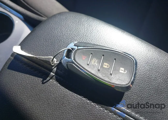 1G1ZD5ST8LF106092: 42239538