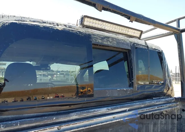 1N6AA1C83HN563953: 42239660