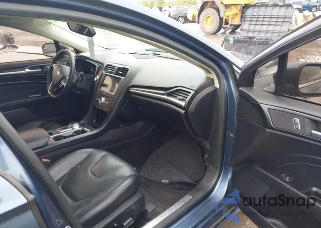 3FA6P0D92JR234341: 42239744