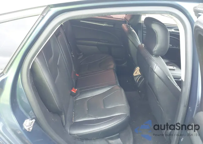 3FA6P0D92JR234341: 42239744